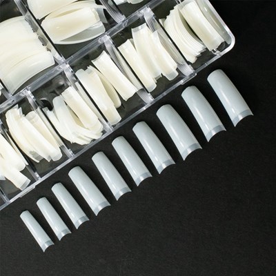 en Vogue Curved Half-Well Tip Kit 50 pc.